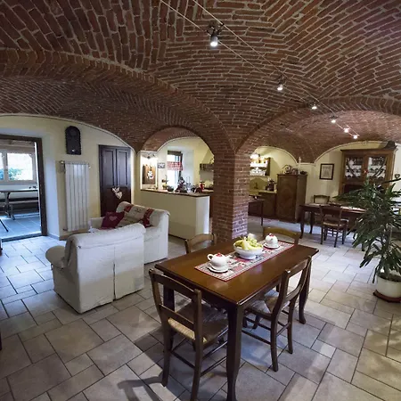 住宿加早餐酒店 Chez Annie Donnaz