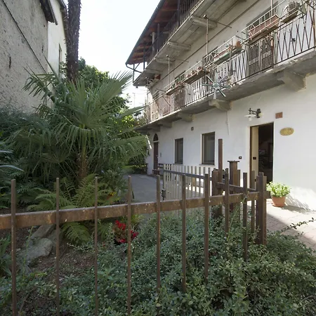 Chez Annie Bed & Breakfast 3*