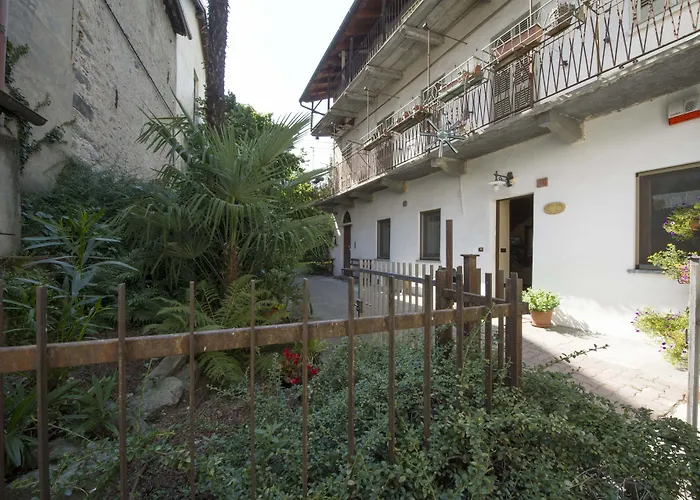 Chez Annie Bed & Breakfast 3*